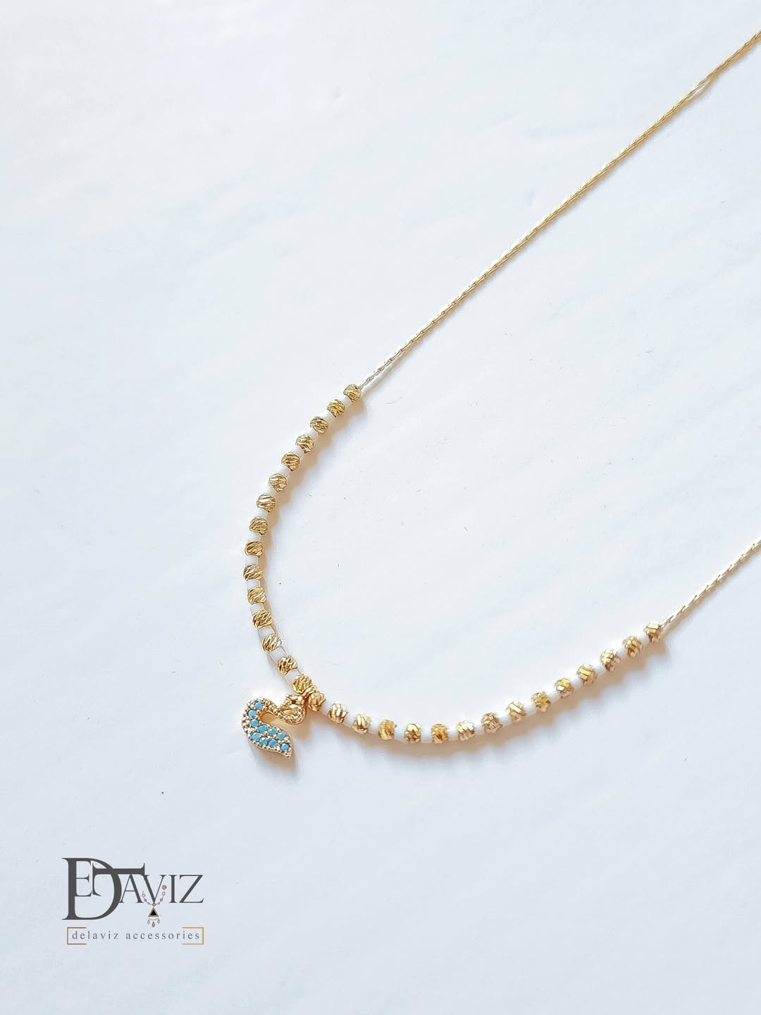 گردنبند البرنادو و منجوق با آویز قو -11